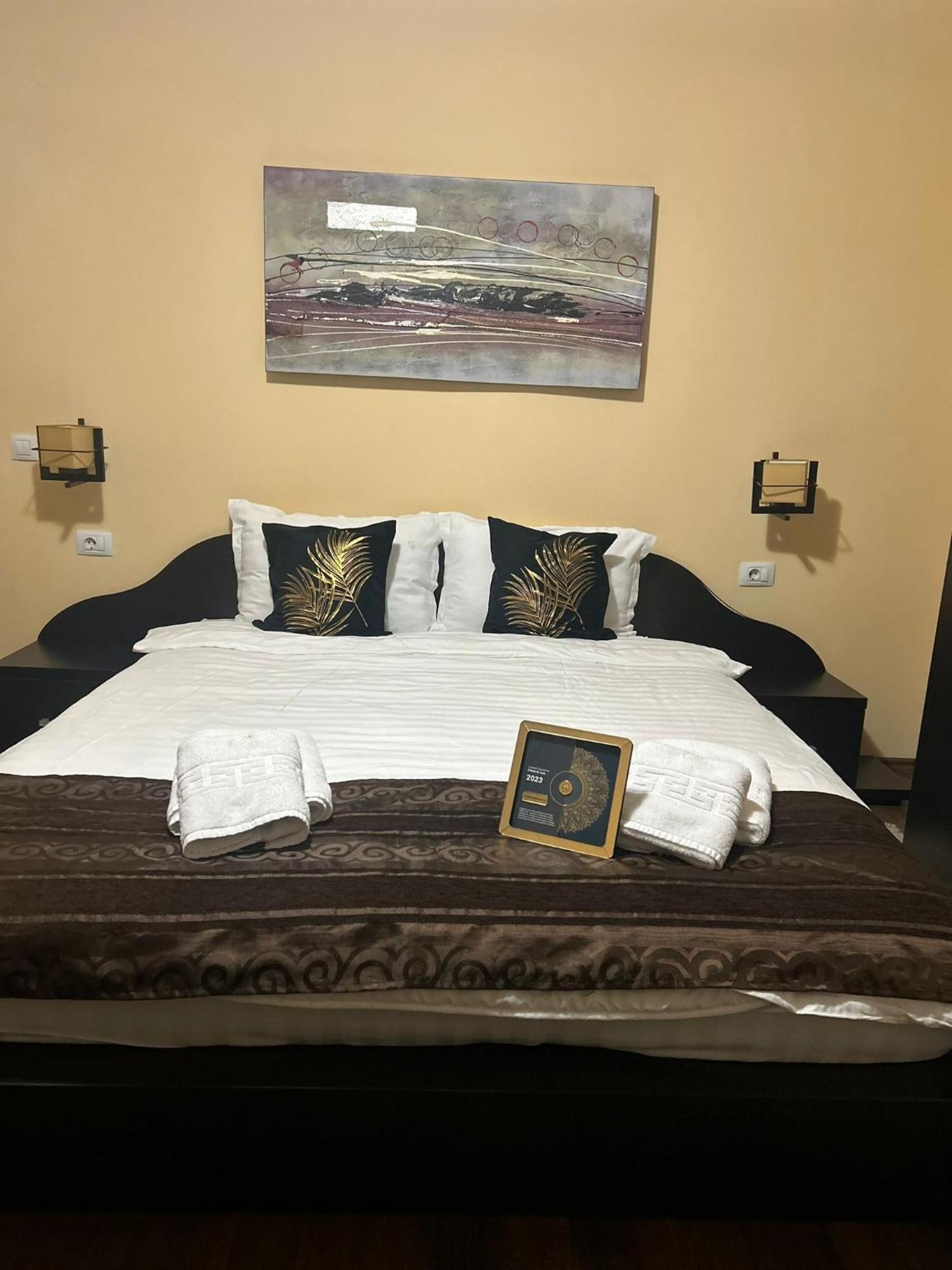 Casa Alex Rasnov Hotel Bagian luar foto