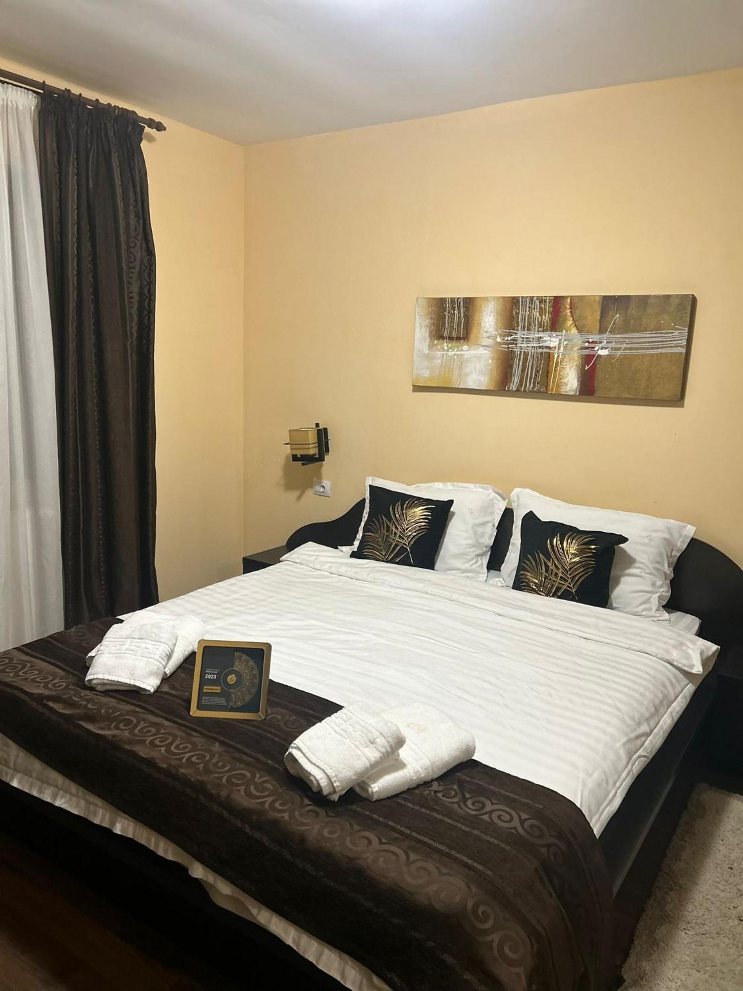 Casa Alex Rasnov Hotel Bagian luar foto